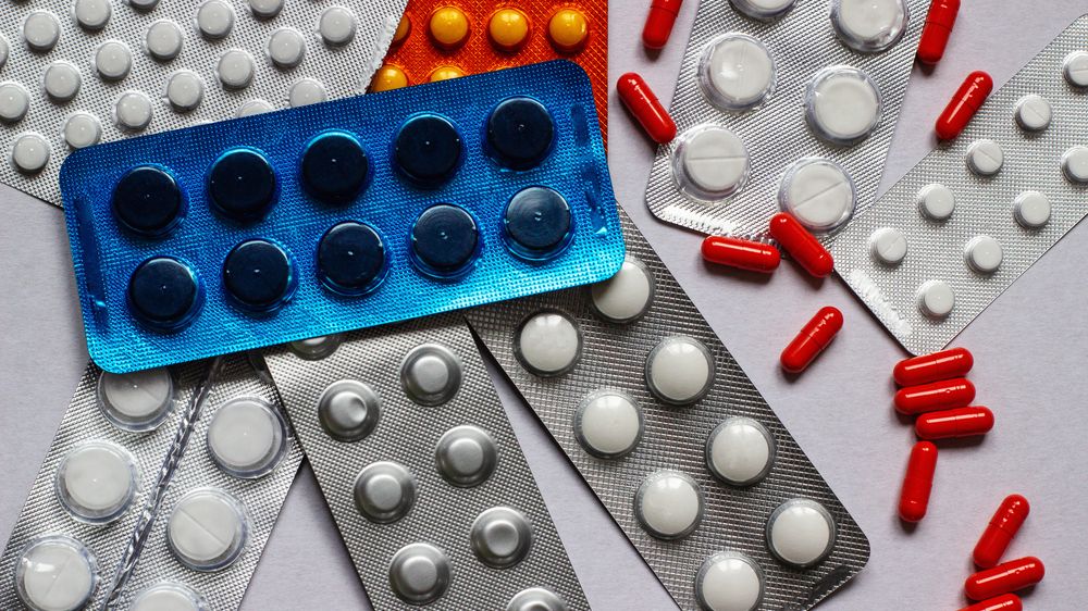 Nová antibiotika budou, až začnou umírat bohatí, říká expert